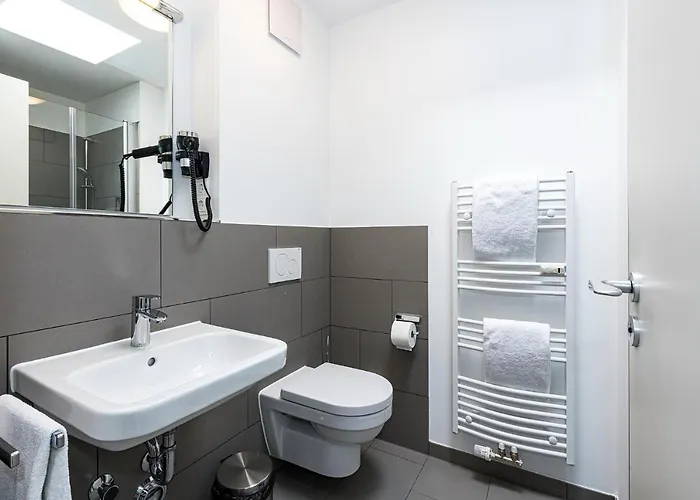 Deichhaeuser Anna Kueste Deichhaeuser Anna Kueste 8-32 * 贝塞尔